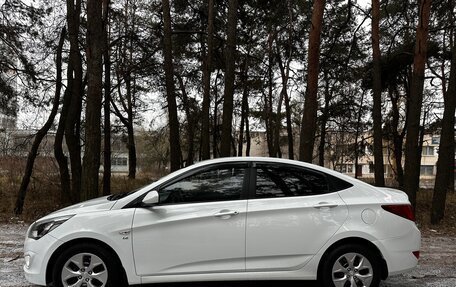 Hyundai Solaris II рестайлинг, 2015 год, 1 200 000 рублей, 3 фотография