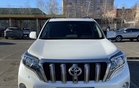 Toyota Land Cruiser Prado 150 рестайлинг 2, 2017 год, 5 990 000 рублей, 11 фотография