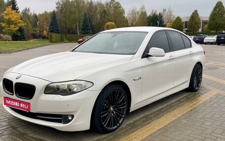 BMW 5 серия, 2012 год, 2 350 000 рублей, 2 фотография