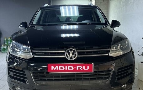 Volkswagen Touareg III, 2011 год, 2 650 000 рублей, 6 фотография