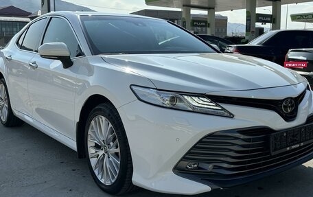 Toyota Camry, 2021 год, 3 490 000 рублей, 3 фотография