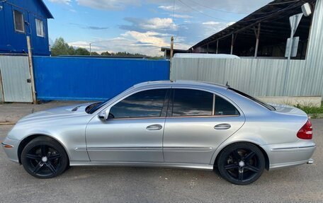 Mercedes-Benz E-Класс, 2002 год, 930 000 рублей, 5 фотография