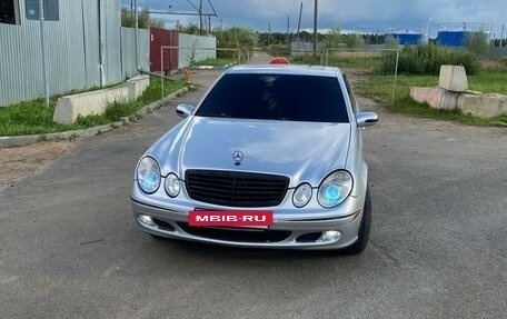 Mercedes-Benz E-Класс, 2002 год, 930 000 рублей, 2 фотография