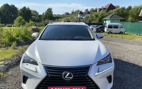 Lexus NX I, 2017 год, 3 990 000 рублей, 3 фотография