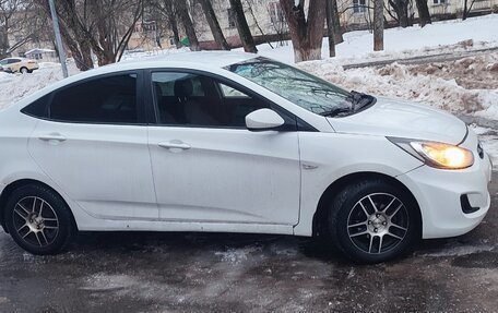 Hyundai Solaris II рестайлинг, 2013 год, 615 000 рублей, 8 фотография