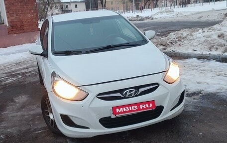 Hyundai Solaris II рестайлинг, 2013 год, 615 000 рублей, 10 фотография