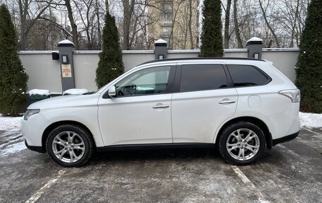 Mitsubishi Outlander III рестайлинг 3, 2012 год, 1 250 000 рублей, 3 фотография