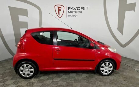 Peugeot 107 I рестайлинг, 2010 год, 445 000 рублей, 4 фотография