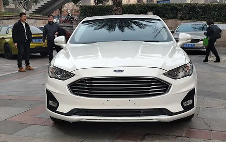 Ford Mondeo V, 2021 год, 1 700 000 рублей, 2 фотография