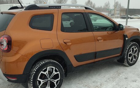 Renault Duster, 2022 год, 2 280 000 рублей, 2 фотография