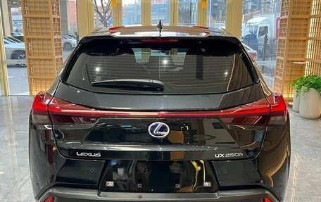 Lexus UX I, 2021 год, 3 350 800 рублей, 5 фотография