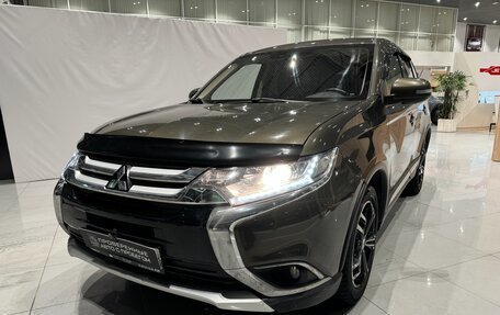 Mitsubishi Outlander III рестайлинг 3, 2015 год, 1 790 000 рублей, 29 фотография