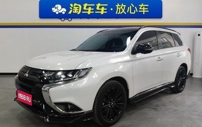 Mitsubishi Outlander III рестайлинг 3, 2021 год, 2 200 000 рублей, 1 фотография