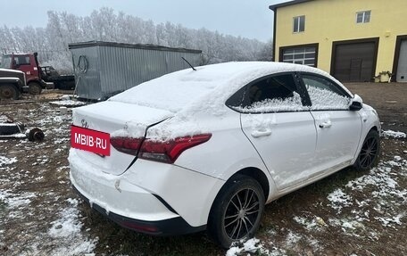 Hyundai Solaris II рестайлинг, 2021 год, 810 000 рублей, 4 фотография