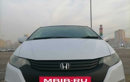 Honda Insight II рестайлинг, 2011 год, 910 000 рублей, 3 фотография