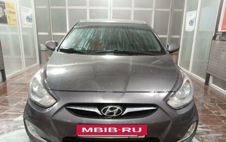 Hyundai Solaris II рестайлинг, 2013 год, 870 000 рублей, 8 фотография