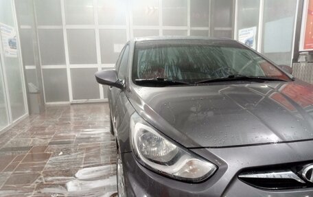 Hyundai Solaris II рестайлинг, 2013 год, 870 000 рублей, 11 фотография