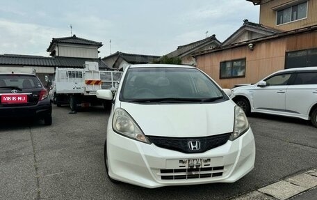 Honda Fit III, 2012 год, 735 000 рублей, 2 фотография