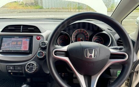 Honda Fit III, 2012 год, 735 000 рублей, 26 фотография