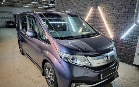 Honda Stepwgn IV, 2015 год, 2 250 000 рублей, 1 фотография