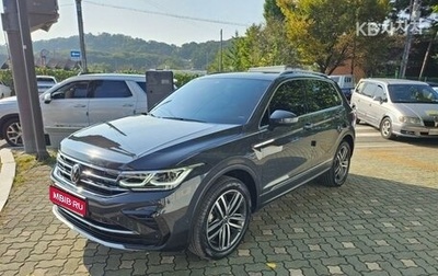 Volkswagen Tiguan II, 2021 год, 2 999 999 рублей, 1 фотография