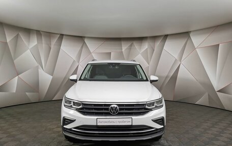 Volkswagen Tiguan II, 2021 год, 3 550 000 рублей, 7 фотография