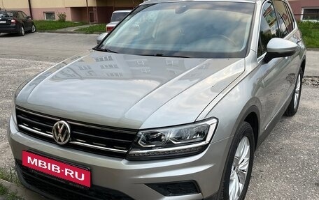 Volkswagen Tiguan II, 2018 год, 2 585 000 рублей, 12 фотография