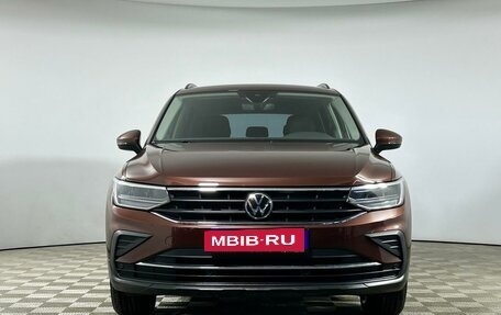 Volkswagen Tiguan II, 2021 год, 2 749 000 рублей, 2 фотография