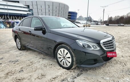 Mercedes-Benz E-Класс, 2013 год, 1 910 000 рублей, 2 фотография