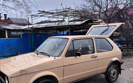 Volkswagen Golf VI, 1982 год, 350 000 рублей, 2 фотография