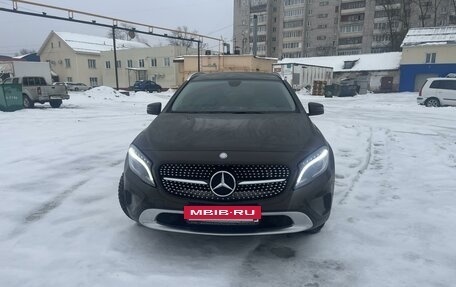 Mercedes-Benz GLA, 2014 год, 2 400 000 рублей, 2 фотография