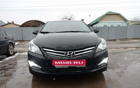 Hyundai Solaris II рестайлинг, 2015 год, 1 070 000 рублей, 15 фотография