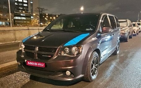 Dodge Caravan V, 2016 год, 1 600 000 рублей, 3 фотография