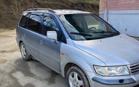 Mitsubishi Space Wagon III, 2003 год, 370 000 рублей, 2 фотография