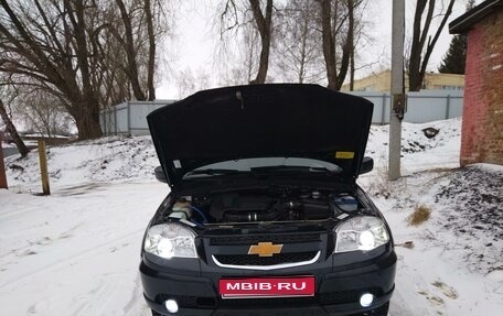 Chevrolet Niva I рестайлинг, 2014 год, 800 000 рублей, 1 фотография