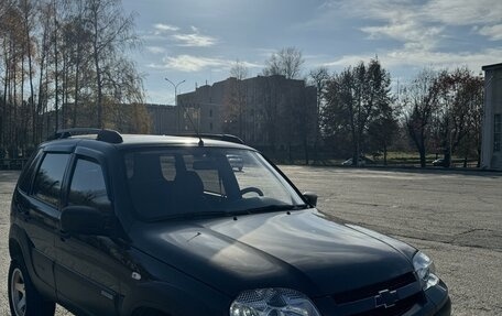 Chevrolet Niva I рестайлинг, 2012 год, 720 000 рублей, 5 фотография