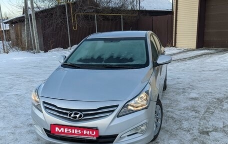 Hyundai Solaris II рестайлинг, 2014 год, 1 100 000 рублей, 4 фотография