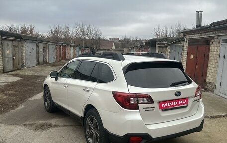 Subaru Outback IV рестайлинг, 2015 год, 2 690 000 рублей, 4 фотография