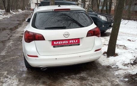 Opel Astra J, 2011 год, 830 000 рублей, 6 фотография