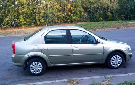 Renault Logan I, 2013 год, 525 000 рублей, 2 фотография