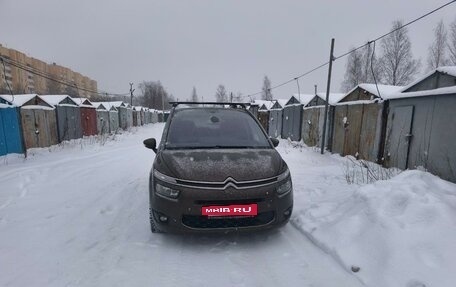 Citroen C4 Picasso II рестайлинг, 2014 год, 1 215 000 рублей, 2 фотография