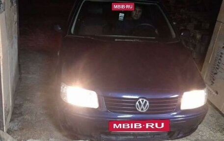 Volkswagen Polo III рестайлинг, 2001 год, 130 000 рублей, 3 фотография