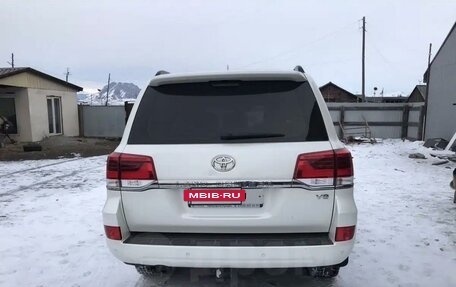 Toyota Land Cruiser 200, 2017 год, 6 000 000 рублей, 3 фотография