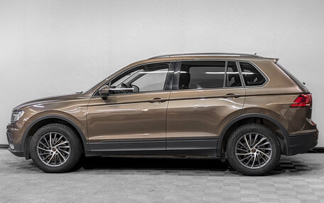 Volkswagen Tiguan II, 2019 год, 2 490 000 рублей, 8 фотография