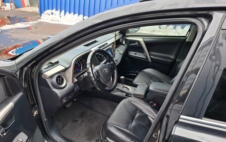 Toyota RAV4, 2015 год, 2 180 000 рублей, 6 фотография