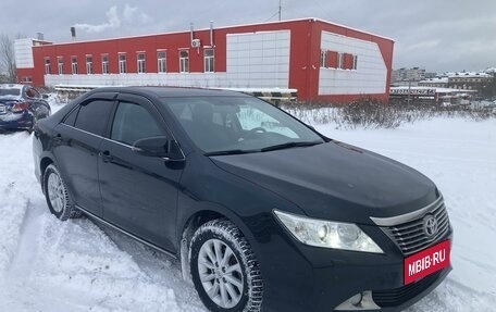 Toyota Camry, 2014 год, 1 990 000 рублей, 2 фотография