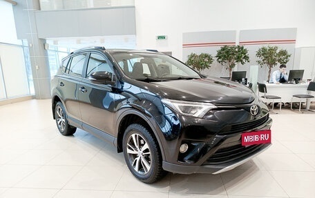 Toyota RAV4, 2018 год, 2 950 000 рублей, 3 фотография