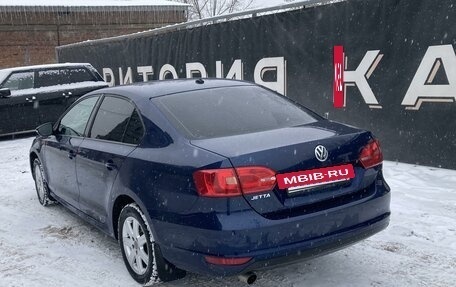 Volkswagen Jetta VI, 2012 год, 890 000 рублей, 4 фотография