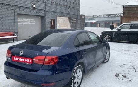 Volkswagen Jetta VI, 2012 год, 890 000 рублей, 3 фотография