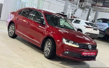 Volkswagen Jetta VI, 2017 год, 1 550 000 рублей, 2 фотография